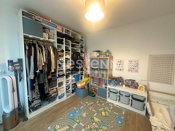 Appartement 2P 47 m2 immeuble récent Ecole vétérinaire avec parking