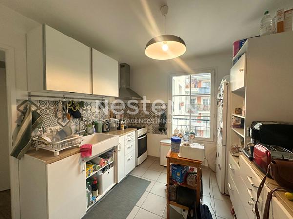 Appartement 2P 47 m2 immeuble récent Ecole vétérinaire avec parking