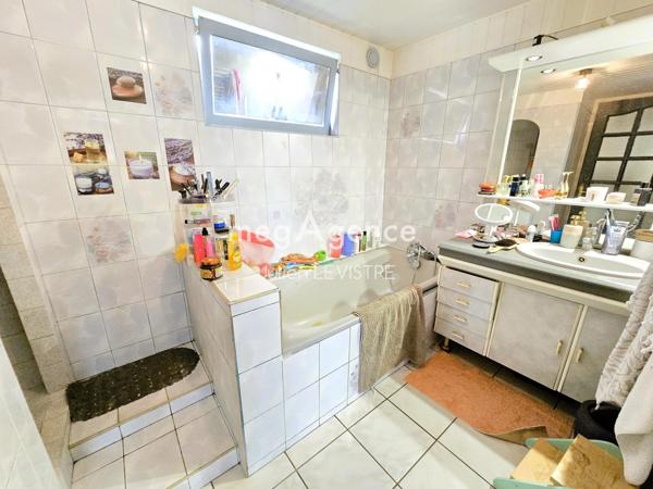 Maison à Houdan, 78550 - 8 pièces 210m²