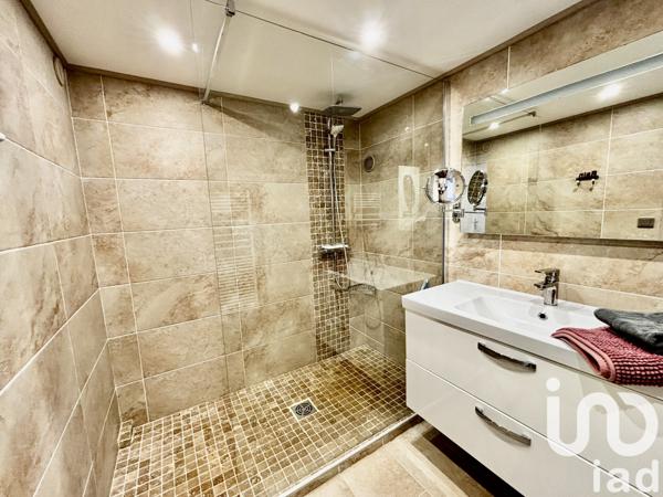 Maison à vendre 8 pièces 212 m² Bormes-les-Mimosas