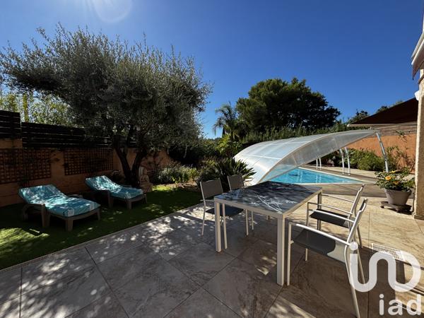 Maison à vendre 8 pièces 212 m² Bormes-les-Mimosas