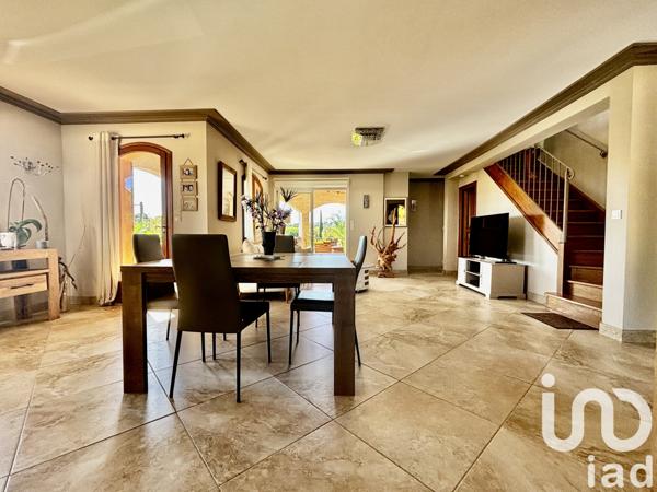 Maison à vendre 8 pièces 212 m² Bormes-les-Mimosas