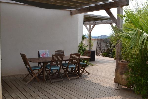 Rare et atypique...Villa sur le toit offrant une vue panoramique sur le Golfe de St Tropez
