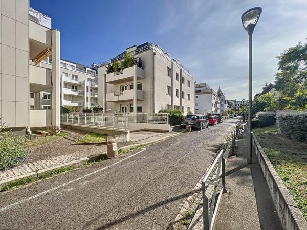 F3 à louer à proximité des Institutions