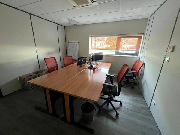 Bureaux indépendants à vendre ou louer Les Sorinières stationnements extérieurs