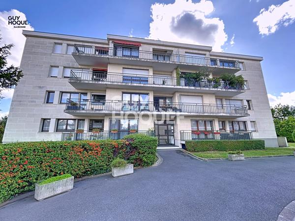 EAUBONNE 7 min Gare: Quartier Cerisaie- Jean Macé :Appartement 4 pièces 2 chambres 75m² - terrasse 13m² avec cave et Parking