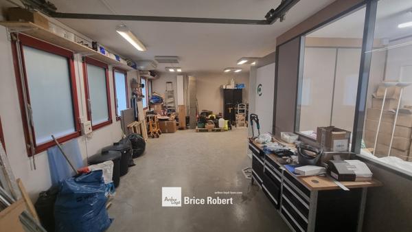 Bureaux à louer ou à vendre à Dardilly avec stockage - rénovés en 2020