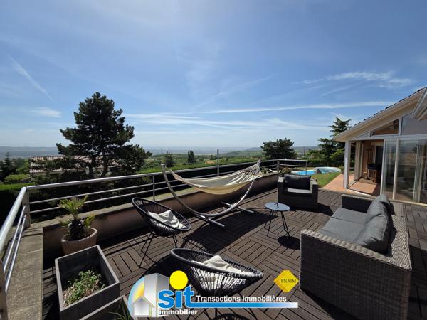 Maison contemporaine 209 m² avec piscine – Vue panoramique sur les Alpes