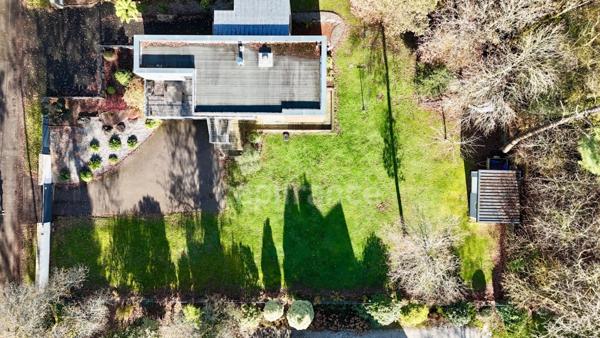 EXCLUSIVITÉ - A 5 minutes de Carhaix-Plouguer - PRESTATIONS HAUT DE GAMME - Magnifique Maison à vendre 7 pièces (22) DPE C