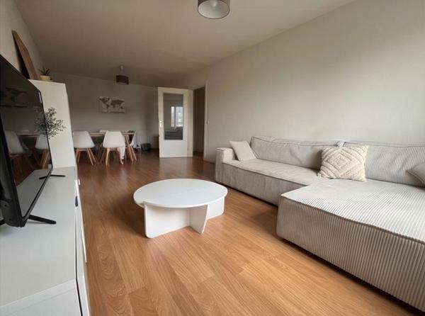 Appartement à louer 685 € CC BRUGES 2 p 58 m² DPE C