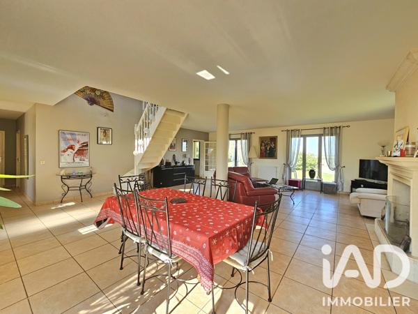 Maison à vendre 7 pièces 285 m² Thoiry