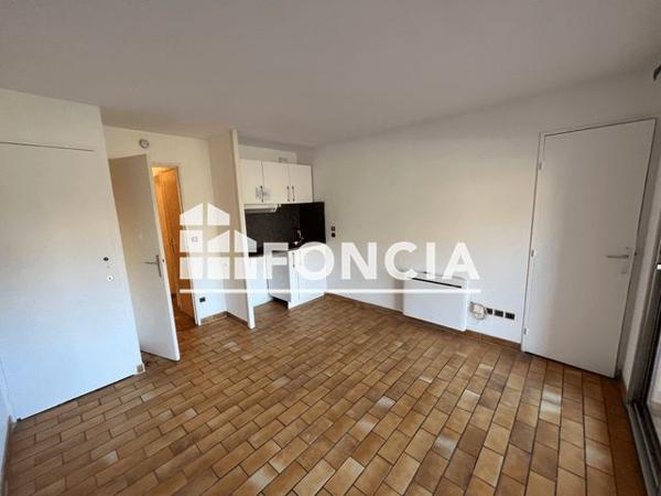 Location Studio 25.4 m² - 568 CHEMIN MOYENNES BREGUIERES Antibes 06600