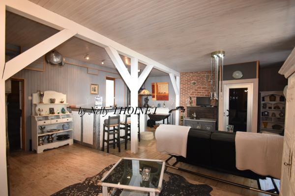 Besse-et-Saint-Anastaise (63610) Dépt.63, BESSE-ET-SAINT-ANASTAISE, MAISON centre ville, 167 m2 et terrain non attenant