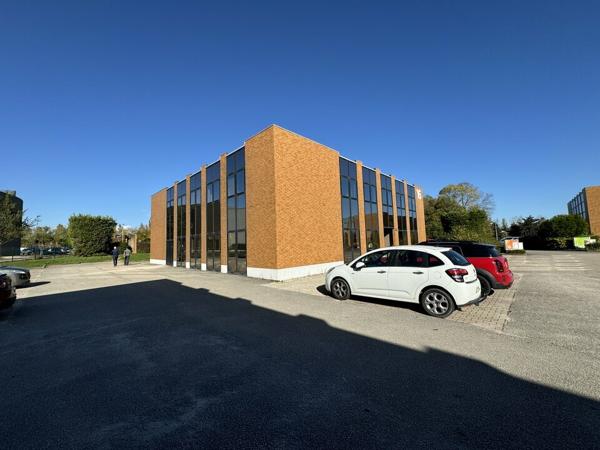 BUREAUX A LOUER - CAP VERT