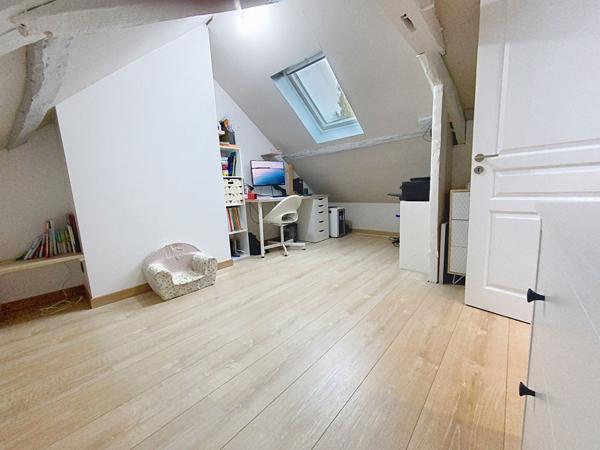 Longère de 4 chambres entièrement rénovée sur un terrain de 17000 m²