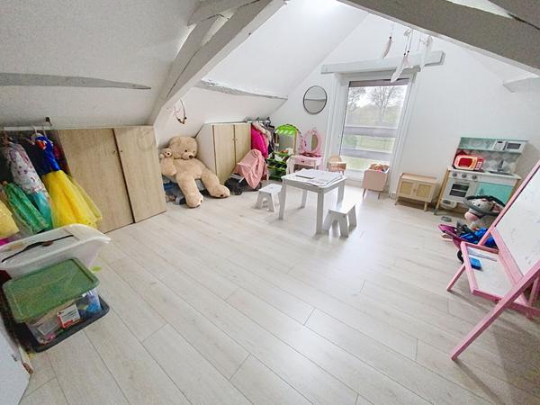 Longère de 4 chambres entièrement rénovée sur un terrain de 17000 m²