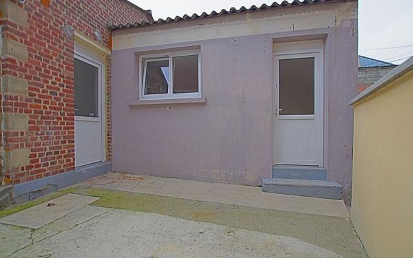 Appartement à louer    1 pièce •  Roye