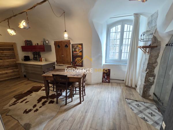 Volonne (04290) EXCLUSIVITÉ VOLONNE ! Maison de village atypique et pleine de charme au cœur de Volonne – 133 m²