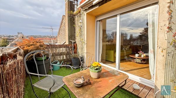 Grand appartement familial avec balcon et stationnements !