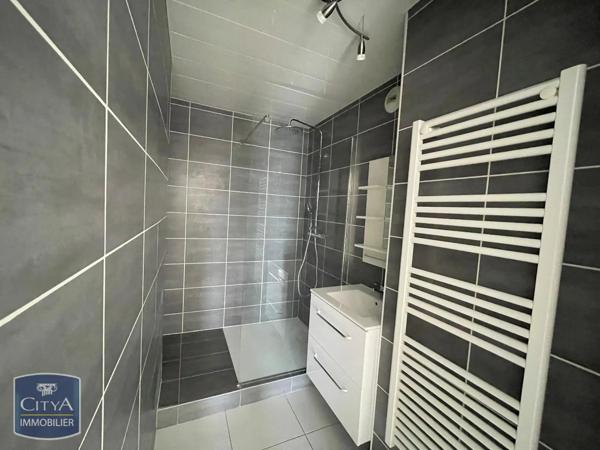 Appartement à louer 2 pièces 52.89m² Genlis (21110)