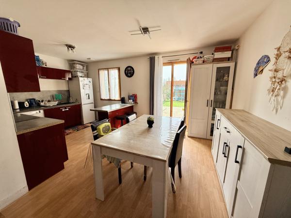 Coulommiers (77120) Maison traditionnelle avec stationnement et jardin