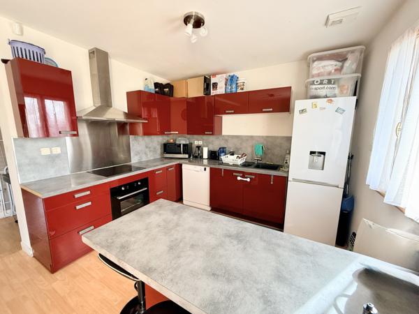 Coulommiers (77120) Maison traditionnelle avec stationnement et jardin