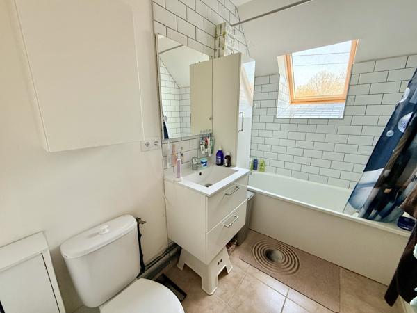 Coulommiers (77120) Maison traditionnelle avec stationnement et jardin