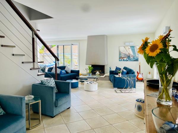 LA BAULE-PROPRIÉTÉ 8P ET 6 CHAMBRES DE 177M2-TERRAIN DE 411M2-PROCHE COMMERCES A PIEDS