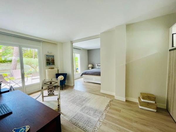 LA BAULE-PROPRIÉTÉ 8P ET 6 CHAMBRES DE 177M2-TERRAIN DE 411M2-PROCHE COMMERCES A PIEDS