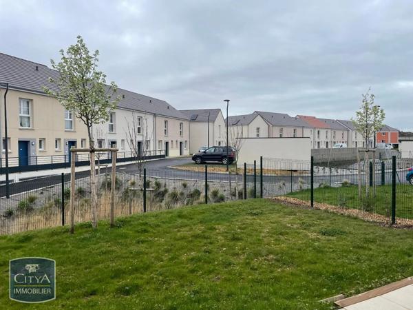 Maison à louer 4 pièces 80.57m² Bourg-en-Bresse (01000)