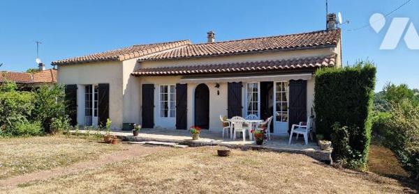 Pavillon d'une superficie de 152 m² composé 5 pièces principales, vue valorisante