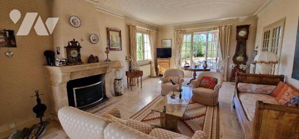 Pavillon d'une superficie de 152 m² composé 5 pièces principales, vue valorisante