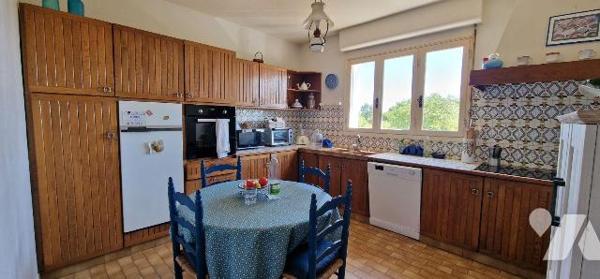 Pavillon d'une superficie de 152 m² composé 5 pièces principales, vue valorisante