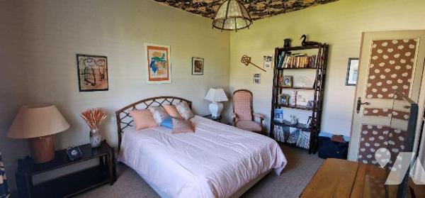 Pavillon d'une superficie de 152 m² composé 5 pièces principales, vue valorisante