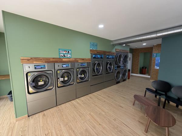 Immeuble
         8 pièces
        - 250 m² 760 000 € *