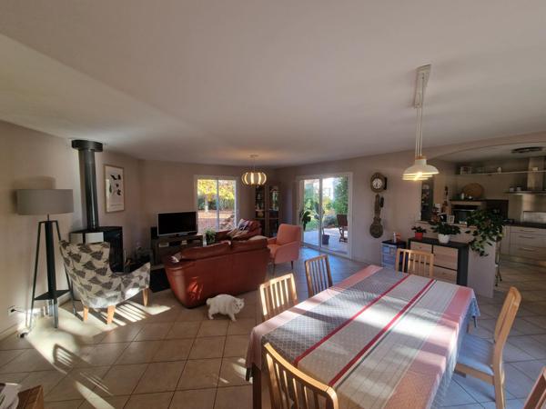 Maison de 130 M2 environ sur une parcelle de 1921 M2