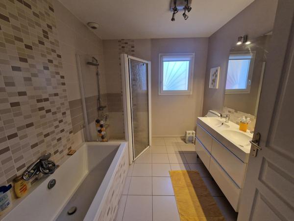 Maison de 130 M2 environ sur une parcelle de 1921 M2