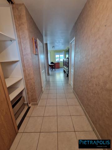 MIRIBEL, MAISON AVEC SUITE PARENTALE AU RDC