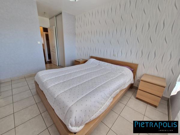 MIRIBEL, MAISON AVEC SUITE PARENTALE AU RDC