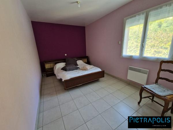 MIRIBEL, MAISON AVEC SUITE PARENTALE AU RDC