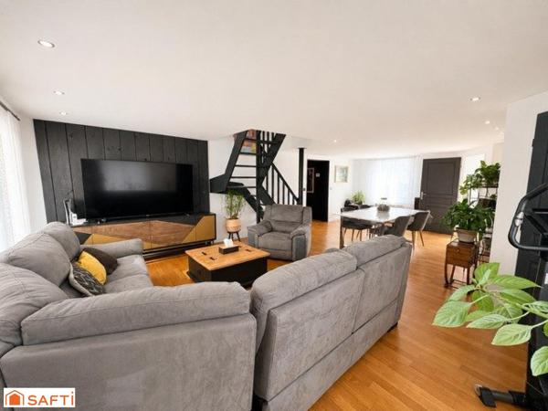 VALENCIENNES HYPER-CENTRE – GARAGE  – 4 CHAMBRES