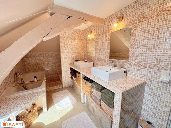 VALENCIENNES HYPER-CENTRE – GARAGE  – 4 CHAMBRES