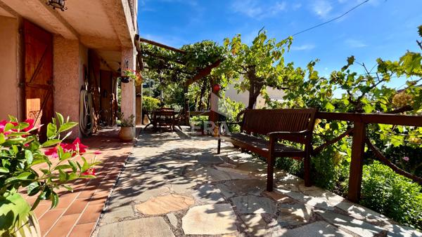 A vendre maison CONTES 5 pièces 136 m2, terrain 700m2, garage