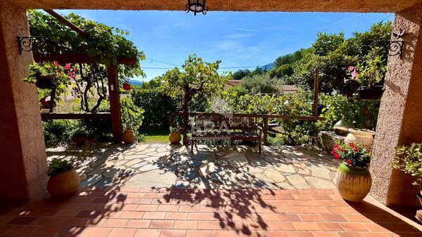 A vendre maison CONTES 5 pièces 136 m2, terrain 700m2, garage