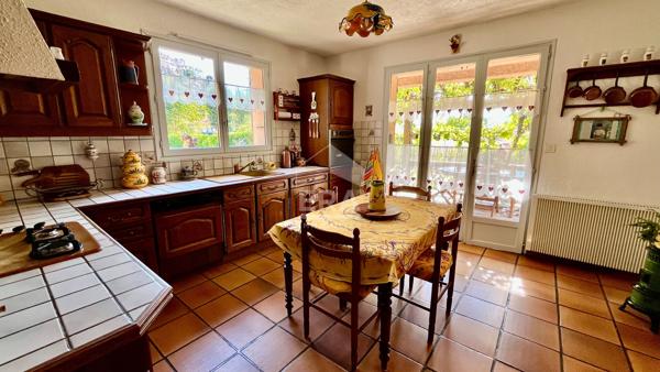 A vendre maison CONTES 5 pièces 136 m2, terrain 700m2, garage