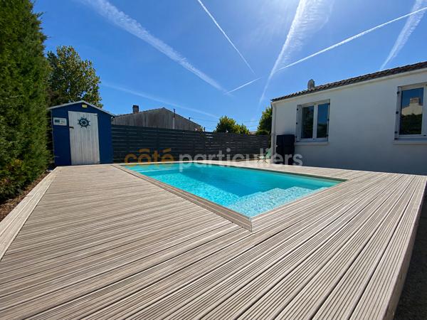 Vente
                Maison109,4 m² - 5 Pièces -
                    L AIGUILLON LA PRESQU ILE (85460)