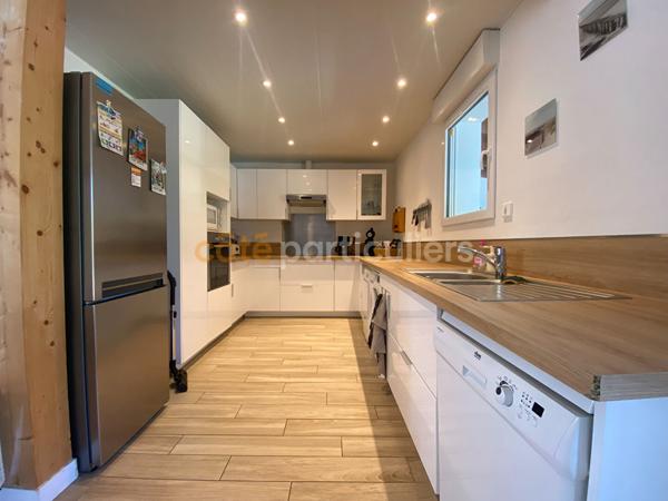 Vente
                Maison109,4 m² - 5 Pièces -
                    L AIGUILLON LA PRESQU ILE (85460)