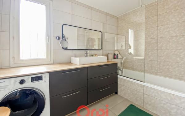 Maison à vendre    6 pièces • 143 m2 Lyon 3