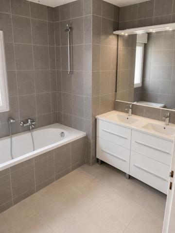 Très bel appartement T3 refait à neuf très proche de la frontière