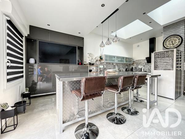 Maison à vendre 7 pièces 202 m² Reims